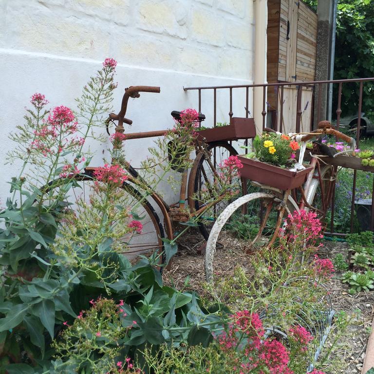 Bed and Breakfast Mas Moineau à Mézoargues Extérieur photo